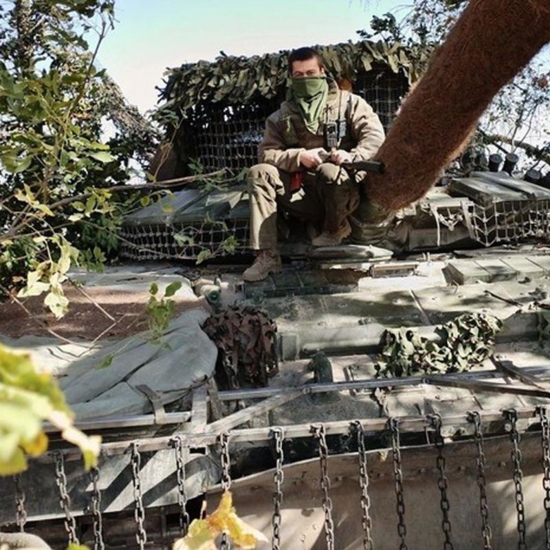 Вызывал огонь на себя, прикрывал пехоту на штурмах и помог товарищам выбраться из окружения ВСУ