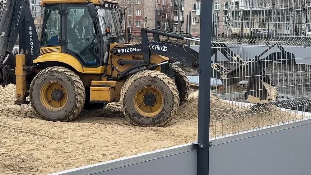 Сергей Колягин: Дорогие друзья!. Делюсь с вами видео- и фотоматериалами с места строительства физкультурно-оздоровительного комплекса открытого типа