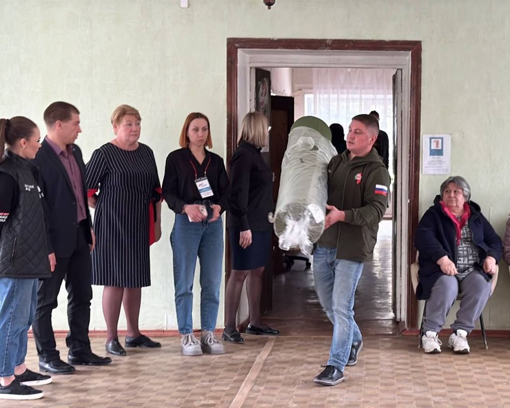 Сергей Колягин: Сегодня вновь прошла неформальная встреча с членами семей погибших участников специальной военной операции в "центре плетения маскировочных сетей"