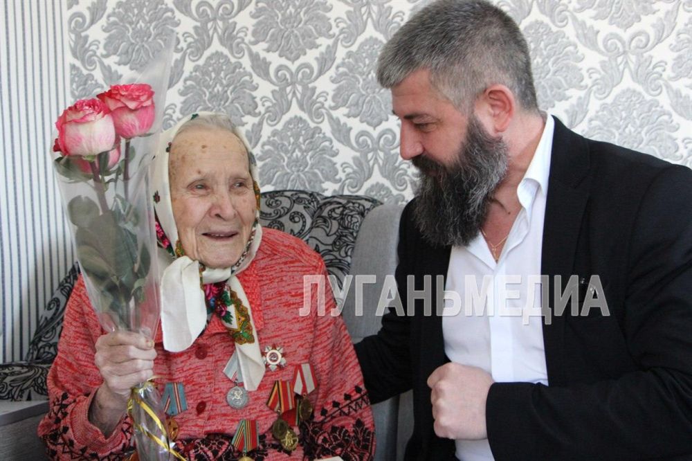 Ветеран Великой Отечественной войны из Меловского муниципального округа Анна Чеузова купила жилье благодаря мерам социальной поддержки по обеспечению жильем