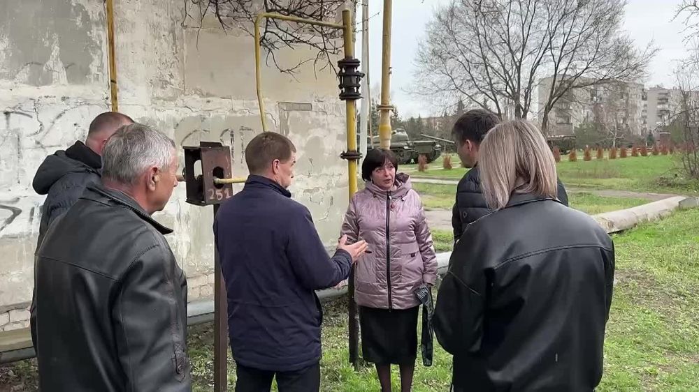  :  ,                    ,     