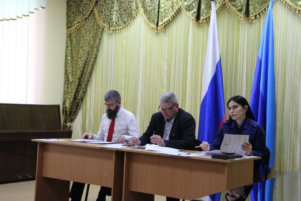 Олег Савченко: Принял участие в 34 заседании Совета Меловского муниципального округа Луганской Народной Республики