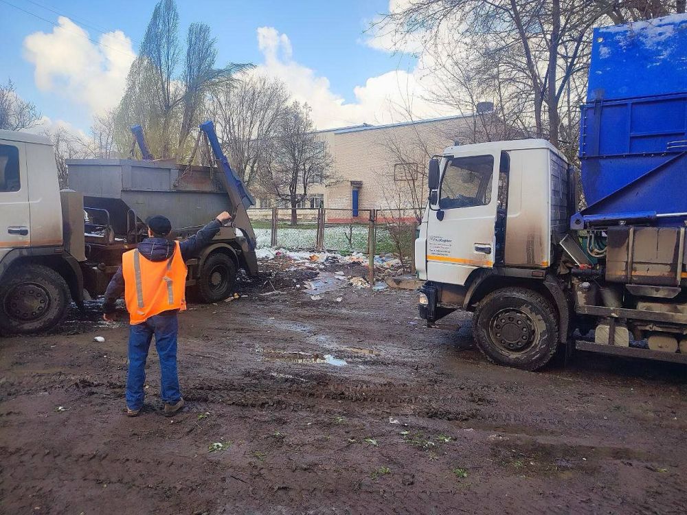 Сергей Колягин: В городском округе продолжается активная работа по борьбе с несанкционированными свалками, образовывающимися вблизи точек сбора твердых коммунальных отходов