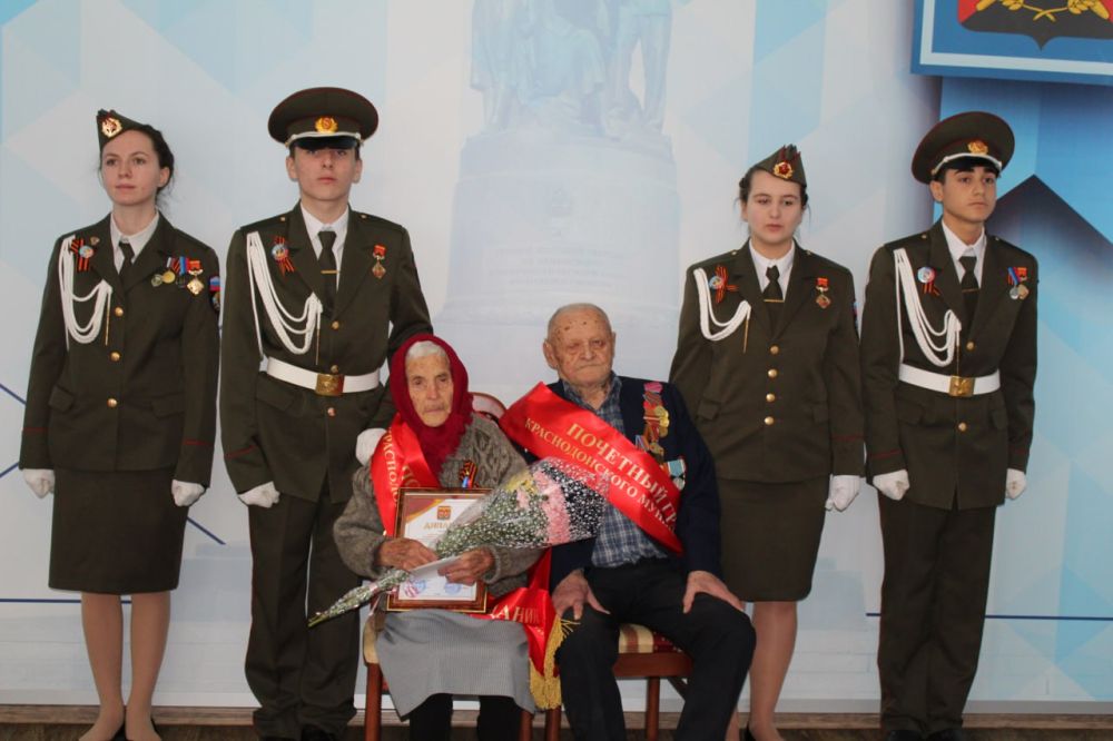 �������� ������: �������, � ������ �����������, ����������� 80-����� ������� ������, ���������� ������ ������� - �������� ������������� � ���� ��������� ��������� �������������� ����������� ������������� ������������� �����...