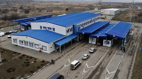 Пропускная способность пунктов пропуска на административных границах Донбасса и Новороссии увеличилась до 10 раз