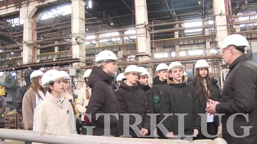 Константин Бутримов: НЕДЕЛЯ БЕЗ ТУРНИКЕТОВ ДЛЯ ШКОЛЬНИКОВ И СТУДЕНТОВ ЛУГАНЩИНЫ