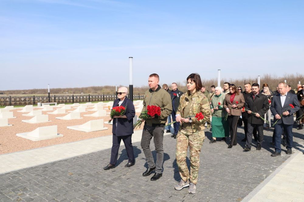 ������ �������: 14 ������ - ���� - ����������� � ����������� ��������, �������������� �� ���������� ����� � 2014 ����