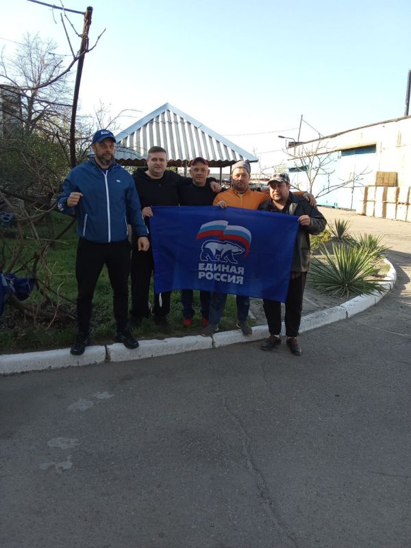 В рамках спортивного марафона «Сила России» в Рубежном была проведена открытая тренировка по гиревому спорту