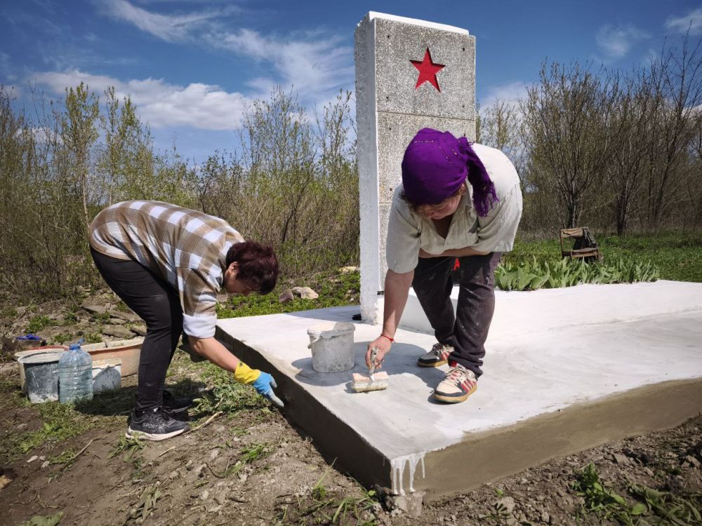 Евгений Морозов: Стартовали работы по приведению в надлежащее состояние памятных мест, посвященных Героям, отдавшим свои жизни за свободу Донбасса в годы Великой Отечественной войны