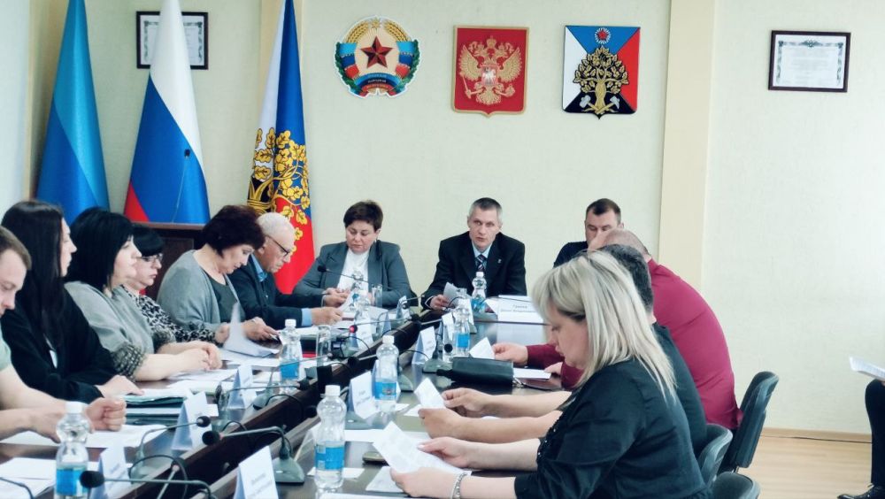 Андрей Рубанцов: Сегодня состоялась XXXI сессия I созыва Совета городского округа муниципальное образование городской округ город Ровеньки, в работе которой принял участие мой первый заместитель Татьяна Хрипачева