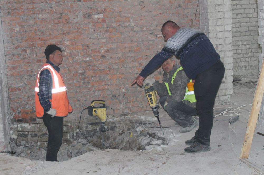 Сергей Козенко: В рамках специального инфраструктурного проекта в Краснодоне продолжаются работы по капитальному ремонту помещения ЗАГСа