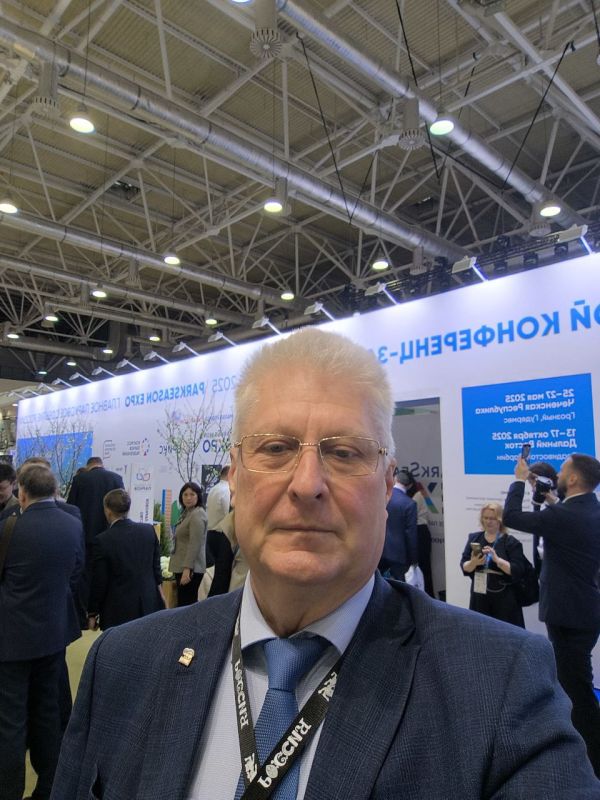 Сергей Козенко: Сегодня третий день участия во Всероссийском форуме «Малая Родина - Сила России», который проходит в Москве, и в данный момент нахожусь на панельной дискуссии, организованной при содействии Минстроя России и...