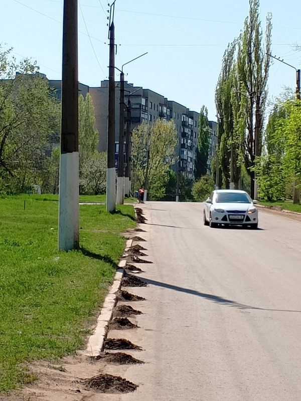 Сегодня работы по наведению чистоты в городском округе продолжились