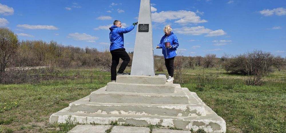 В преддверии 80-летия Великой Победы единороссы ремонтируют и благоустраивают памятники