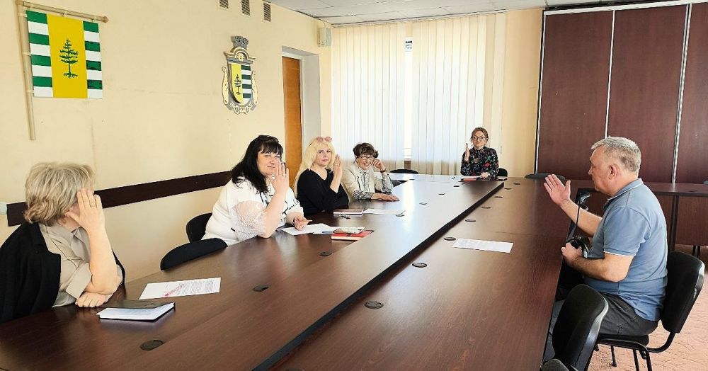 Сегодня в Администрации под председательством заместителя Главы АГО Марины Фомичевой состоялось первое заседание муниципальной комиссии и общего имущества в многоквартирных домах, в которых проживают инвалиды, входящих в...