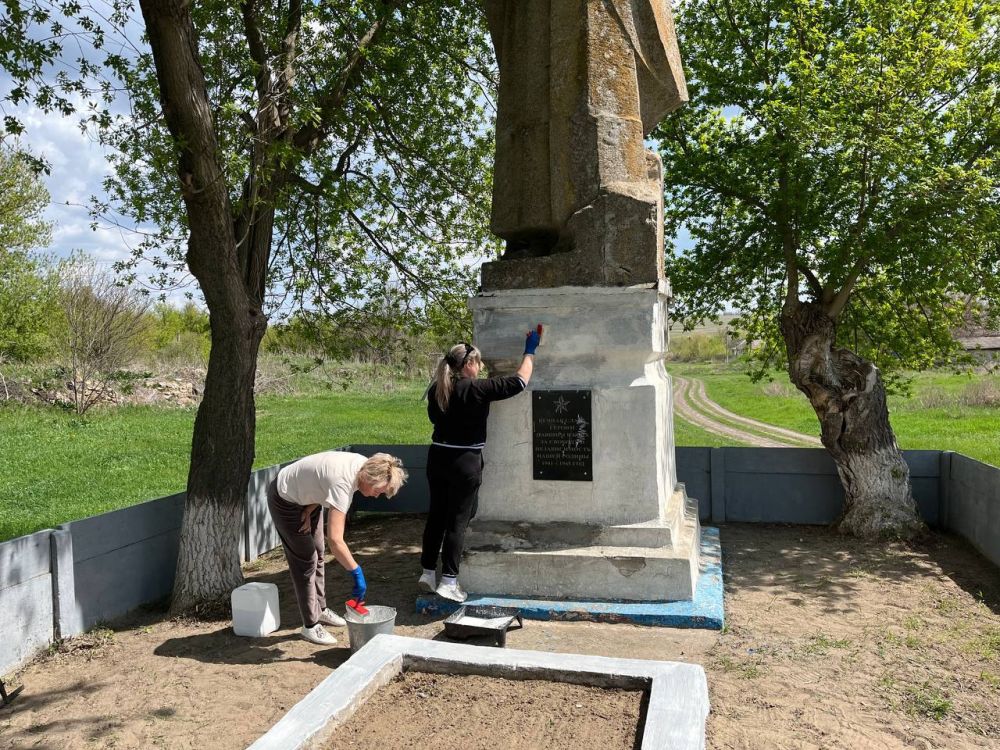 Сергей Козенко: В Краснодонском муниципальном округе продолжаются работы по благоустройству братских могил и воинских захоронений, посвященных событиям Великой Отечественной войны