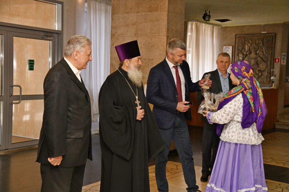 ������ �������: ������ ��������������� ����������� ������� ������ ������� � �������� ������������� ��� ������ ������ ��������-�������� ����������� ������