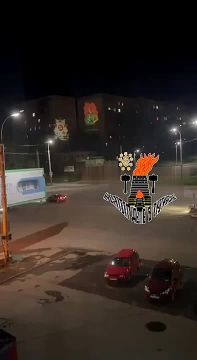 На некоторых домах Луганска появились проекции, посвященные Дню Победы