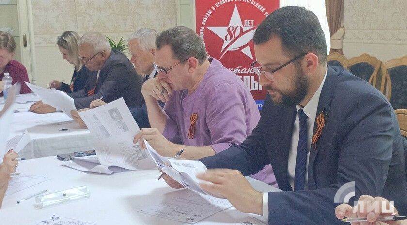 Сотрудники театра имени Михаила Голубовича и единороссы написали «Диктант Победы»