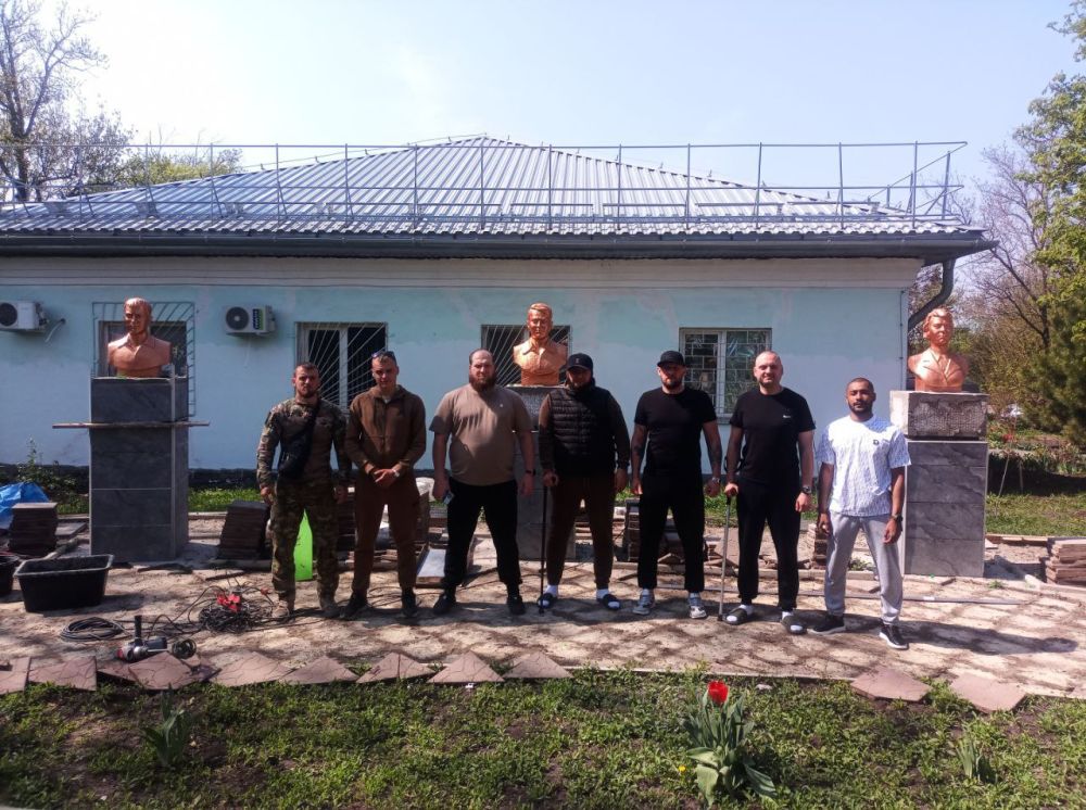  :   ,  ,   9     (),     