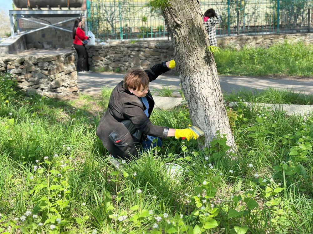 Андрей Рубанцов: Сотрудники Администрации городского округа город Ровеньки приняли активное участие во Всероссийском субботнике