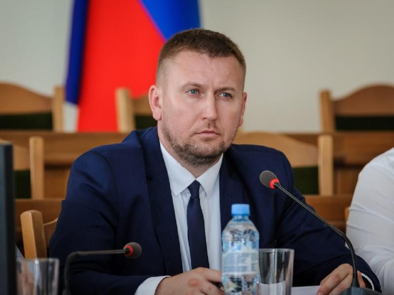 Денис Мирошниченко обратился к депутатам Народного Совета ЛНР в связи с Днем российского парламентаризма