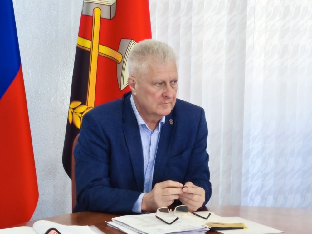 Сергей Козенко: Сегодня провел расширенное аппаратное совещание с участием руководителей структурных подразделений и начальников отделов и управления по жизнеобеспечению