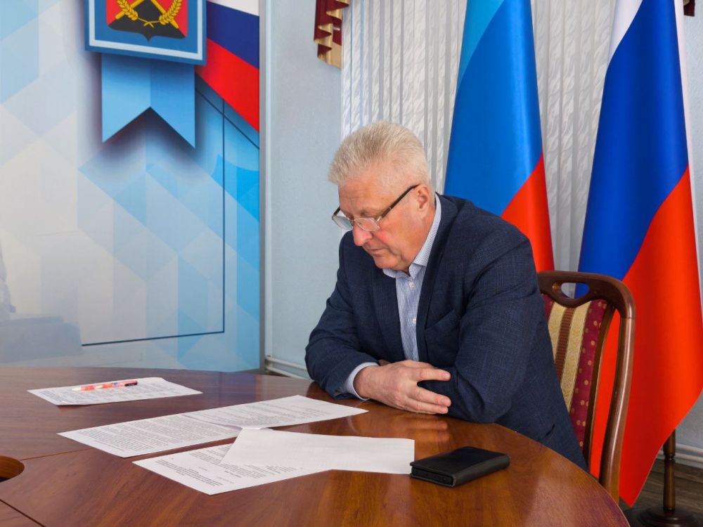 Сергей Козенко: Сегодня на заседании общественной комиссии был официально утвержден проект концепции 2 этапа благоустройства Краснодонского парка культуры и отдыха имени «Молодой гвардии»