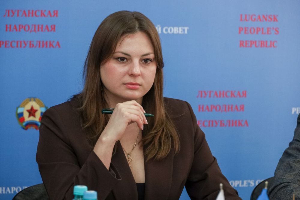 ������ �������: 8 ������, �� ����� ������ ������� � ������� ���������, � �������� �������� �� ��������� ��������: ����� �������� ���� �������� ��������� ������� ����� �����������