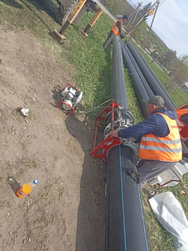 Сергей Козенко: В городе Краснодоне, в рамках Соглашения о сотрудничестве между Тюменской областью и Краснодонским муниципальным округом, специалисты подрядной организации ООО «ТюменьБурСтрой» введут прокладку линии...