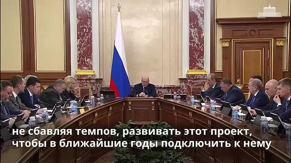 1 млрд рублей будет направлено на создание 13 новых образовательных и производственных кластеров в регионах, которые создаются в рамках федпроекта «Профессионалитет»