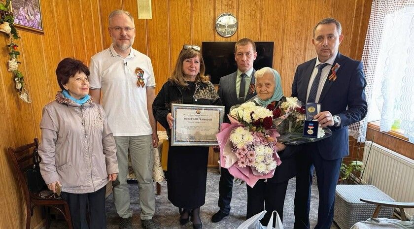 Путин поздравил со 100-летием участницу войны из Первомайска Надежду Корнееву