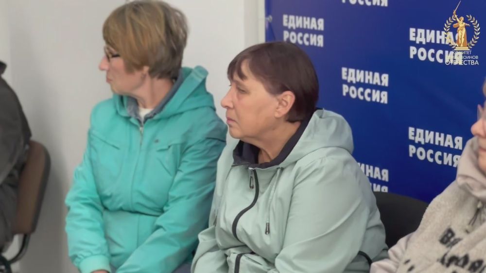 Встреча с психологом для матерей погибших защитников прошла в Стаханове