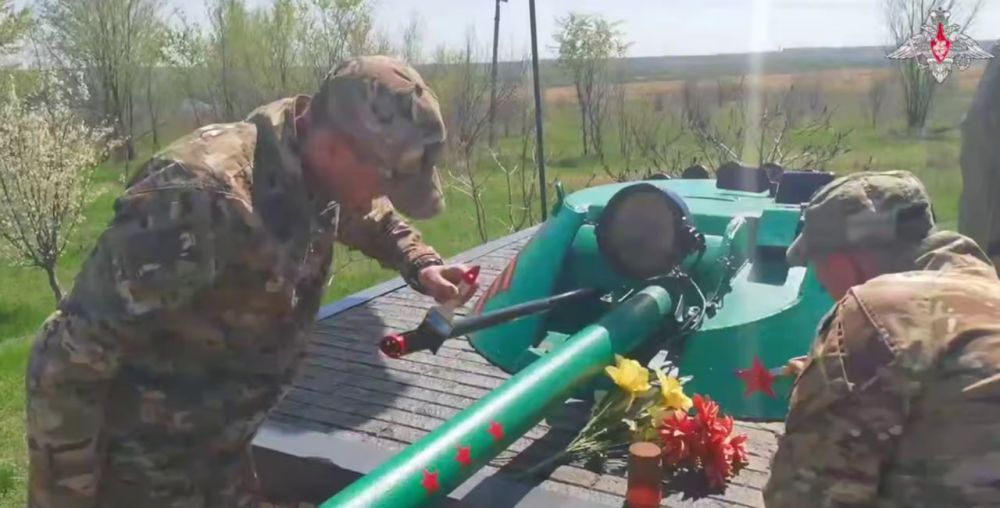 В ЛНР к 80-летию Победы восстановили памятники героям войны и ополченцам