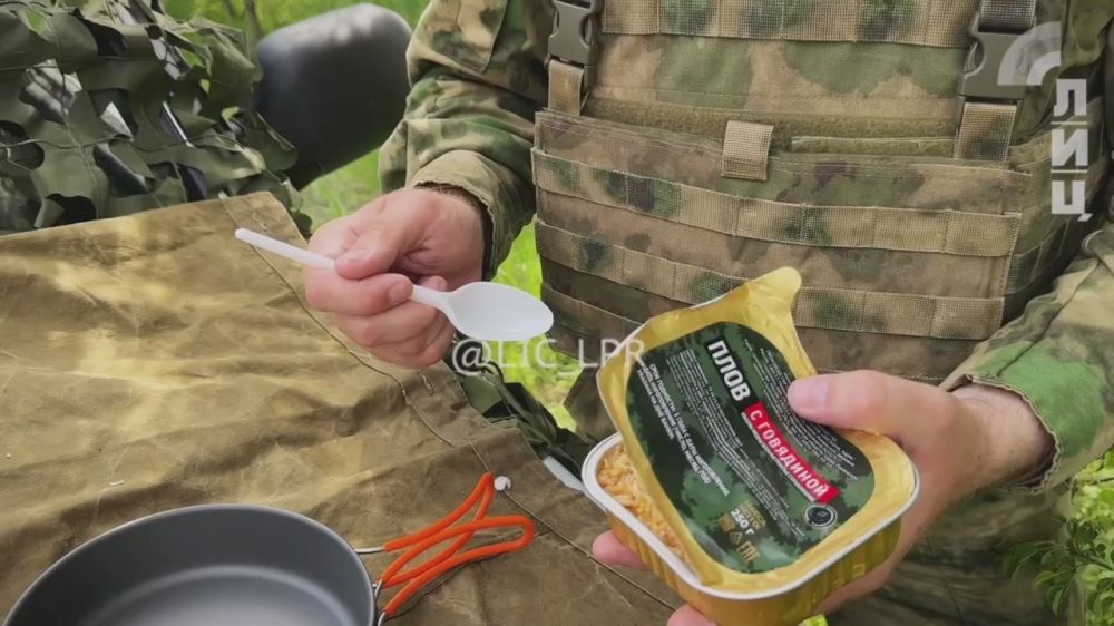 Тушенка и галеты: что осталось неизменным в сухпайках со времен Великой Отечественной войны «В первый год войны уровень производства сухих пайков держался примерно на уровне 1940 года. Их состав был скромен и, как правило...