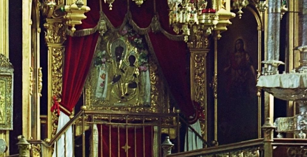 3 МАЯ. 1101. Владимир Мономах заложил в Смоленске Успенский собор