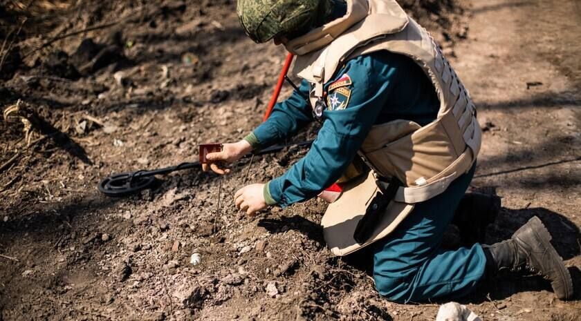 Главное управление МЧС России по ЛНР с наступлением тепла фиксирует новые подрывы на неустановленных устройствах, в связи с чем напоминает правила безопасности