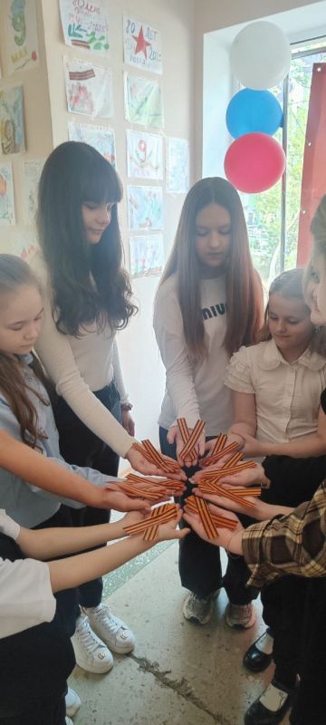 В 3-й детской больнице г.Луганска прошёл конкурс рисунка и поделки, посвящённый 80-летию Победы в Великой Отечественной войне