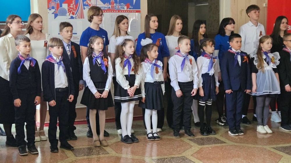 В Алчевской школе №6 открыли Центр детских инициатив