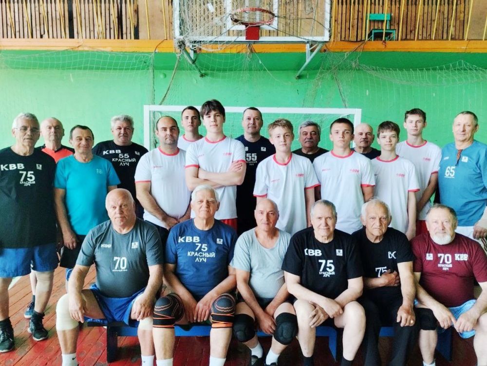 Турнир по волейболу. 3 мая состоялся Турнир по волейболу, посвященный 80-летию Победы в Великой Отечественной войне