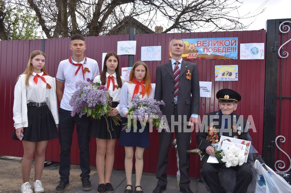 Ветерану Николаю Автономовичу Медведеву присвоили звание Почетного гражданина города