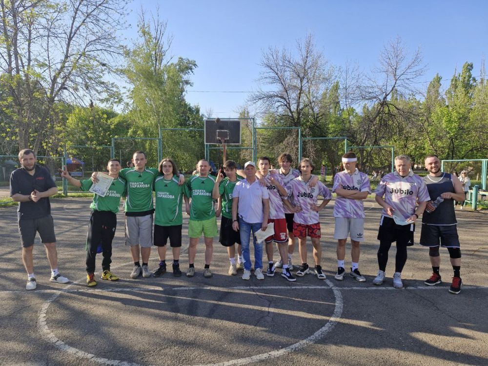 В Суходольске состоялся товарищеской турнир по баскетболу, посвященный Победе в Великой Отечественной войне