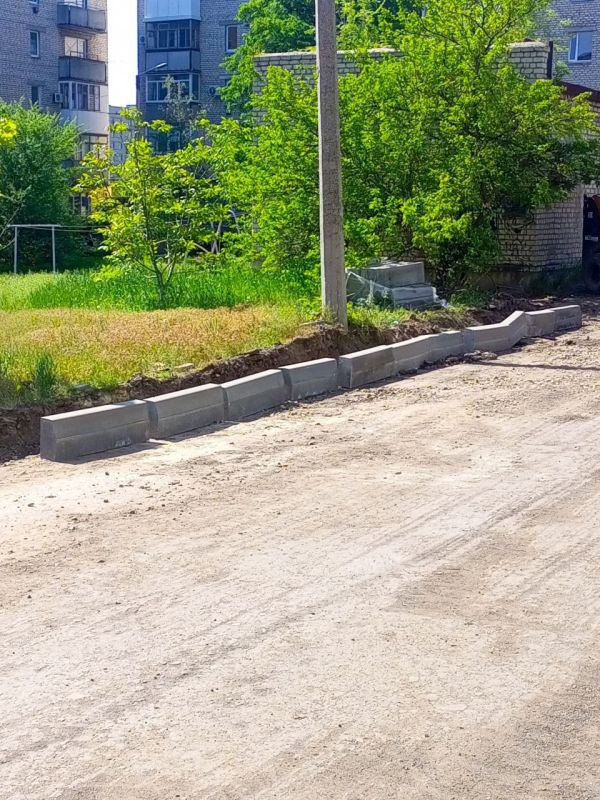 Сергей Козенко: В Краснодоне по улице Дзержинского продолжаются подготовительные работы к ремонту дорожного покрытия