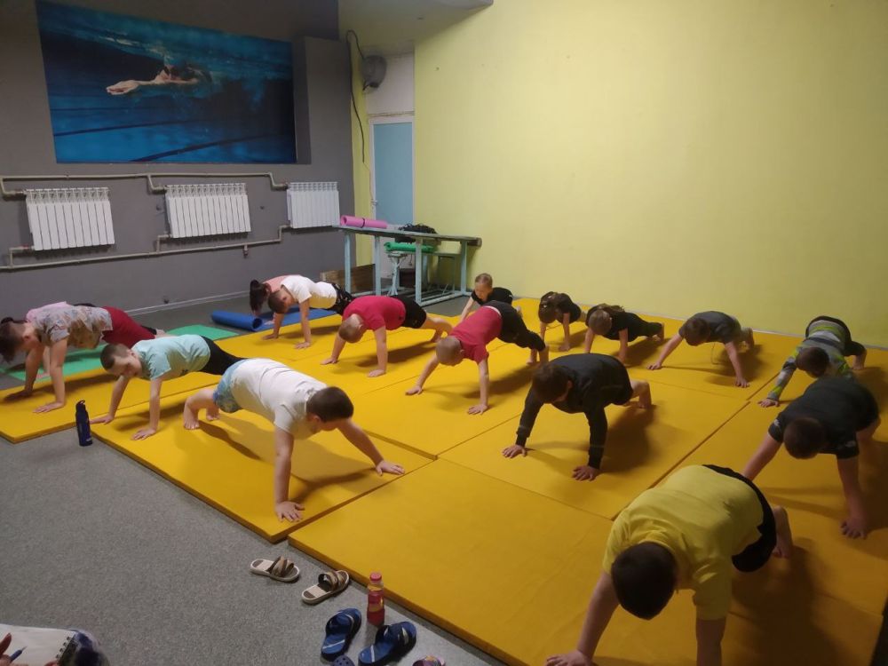 На базе муниципального бюджетного учреждения дополнительного образования "Северодонецкая спортивная школа № 3" 06 мая 2025 года среди учащихся была проведена Всероссийская акция - "Рекорд Победы", приуроченная к 80-летию...