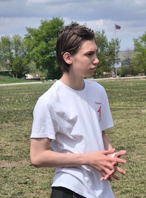 Активисты Лутугинского колледжа присоединяются к Всероссийской акции «Рекорд Победы»