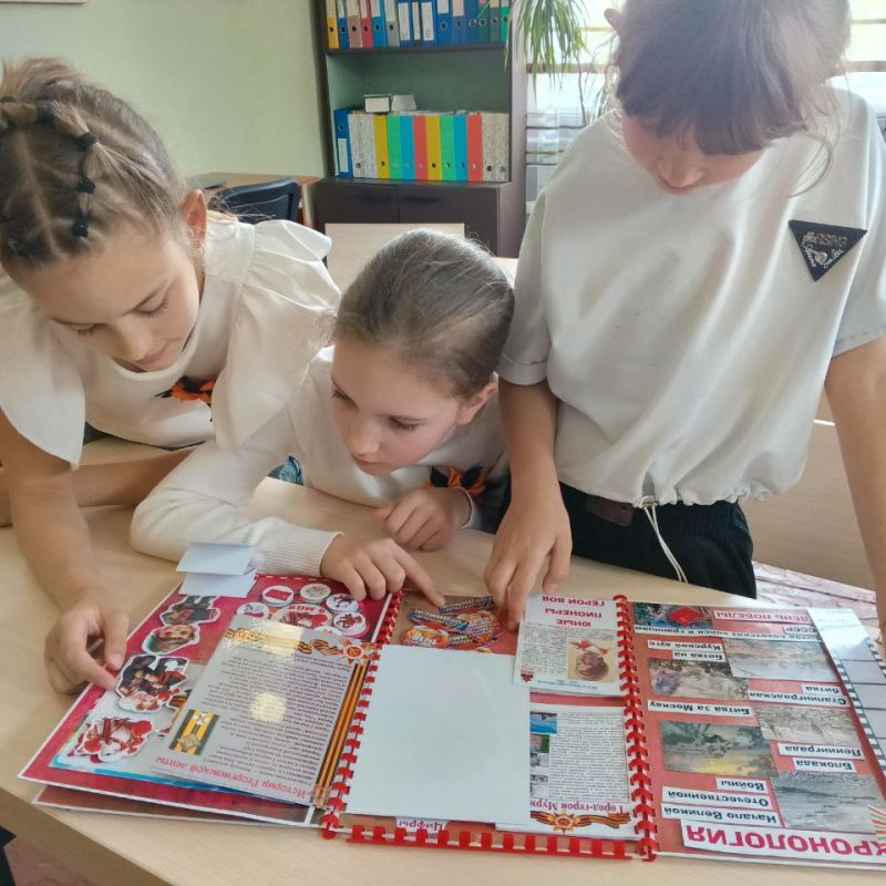 «Путь к Победе»: патриотический лэпбук ко Дню Победы