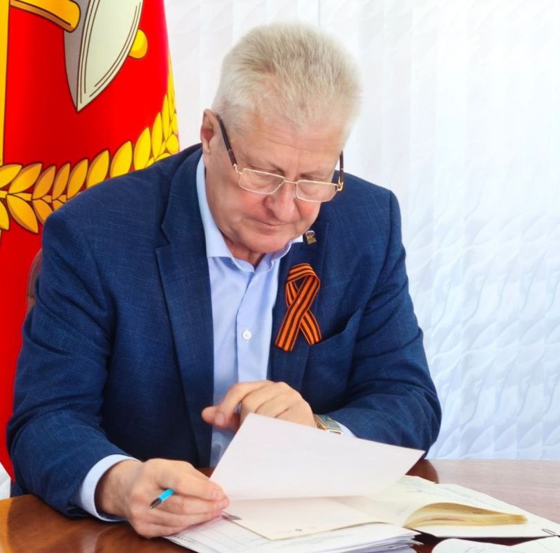 Сергей Козенко: Сегодня провел расширенное аппаратное совещание, посвященное подготовке к празднованию Великой Победы и Дня Республики