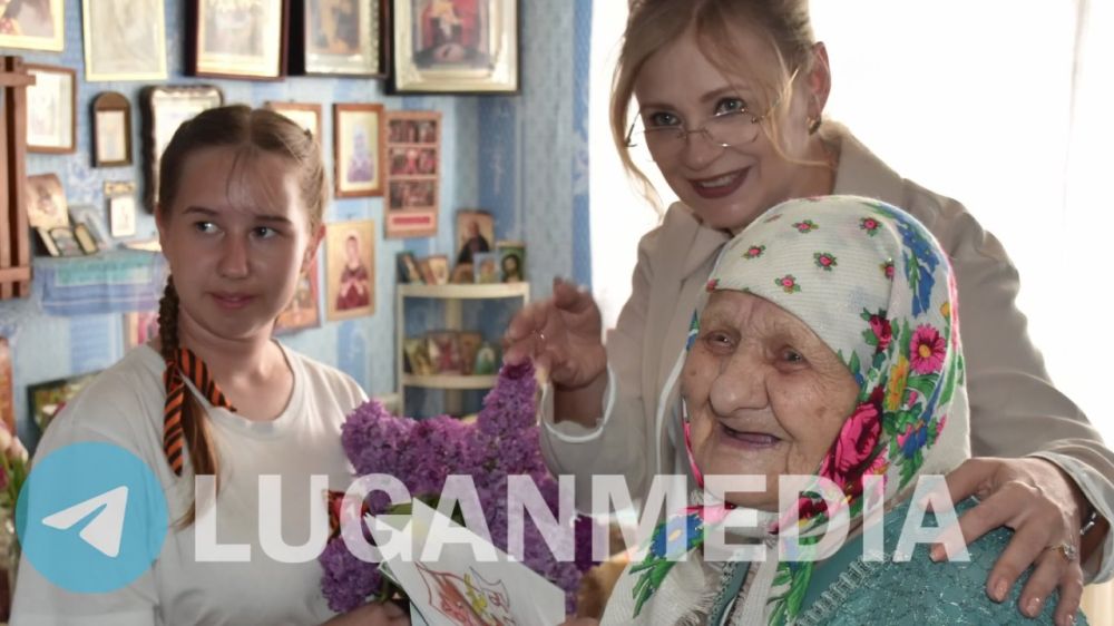 В преддверии Дня Великой Победы кировчане поздравили ветеранов с грядущим праздником