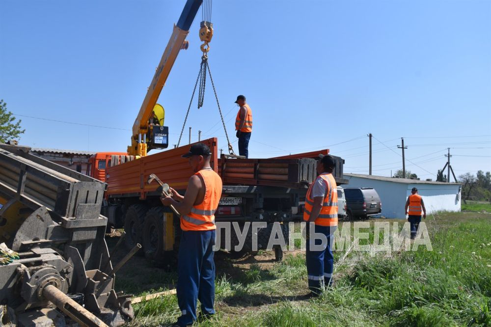 В Краснодоне тюменские специалисты приступили к ремонту водопроводной сети на улице Некрасова