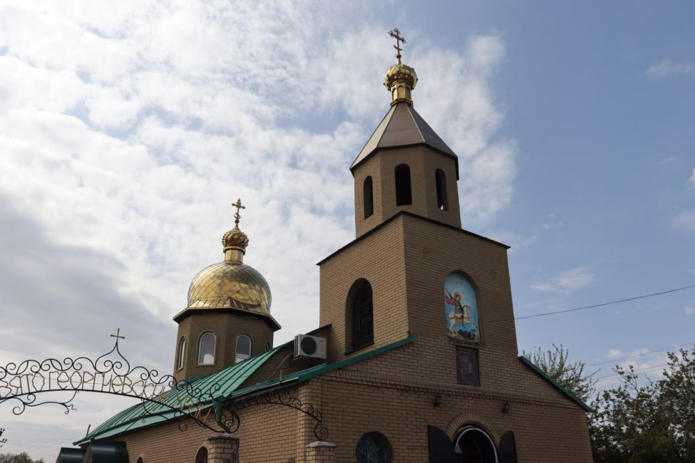 Наталия Жулинская посетила Свято-Георгиевский храм в престольный праздник